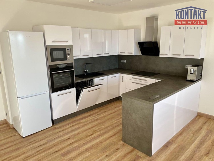 Pronájem bytu 2+kk 75 m² - foto 2