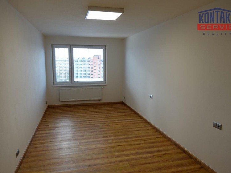 Pronájem bytu 2+kk 75 m² - foto 4