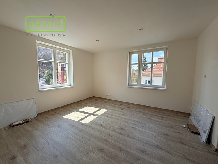 Pronájem bytu 1+1 49 m² - foto 6