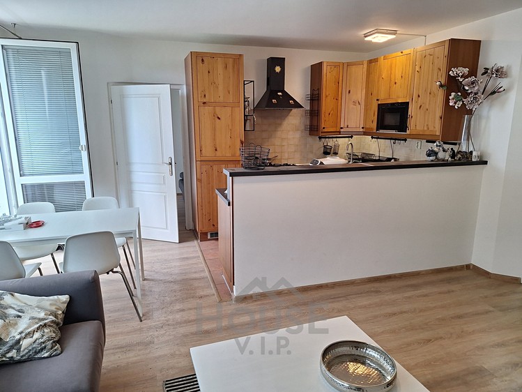 Pronájem bytu 4+kk 92 m² - foto 3