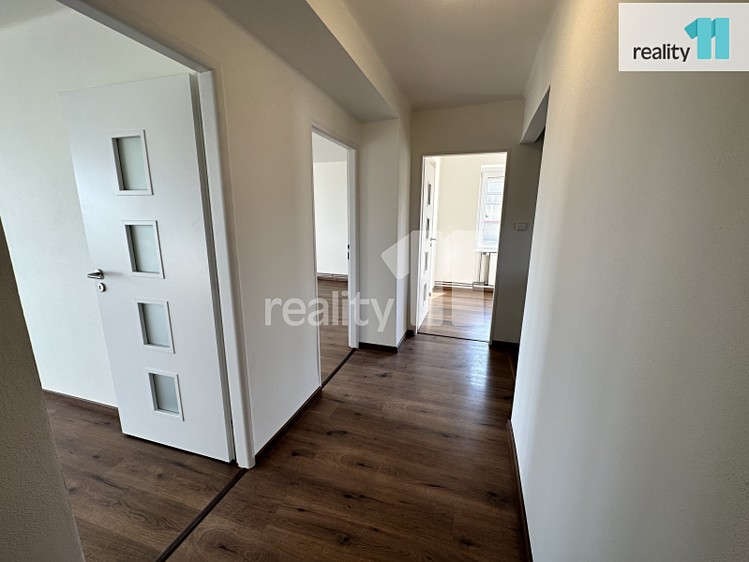 Pronájem bytu 3+1 65 m² - foto 8