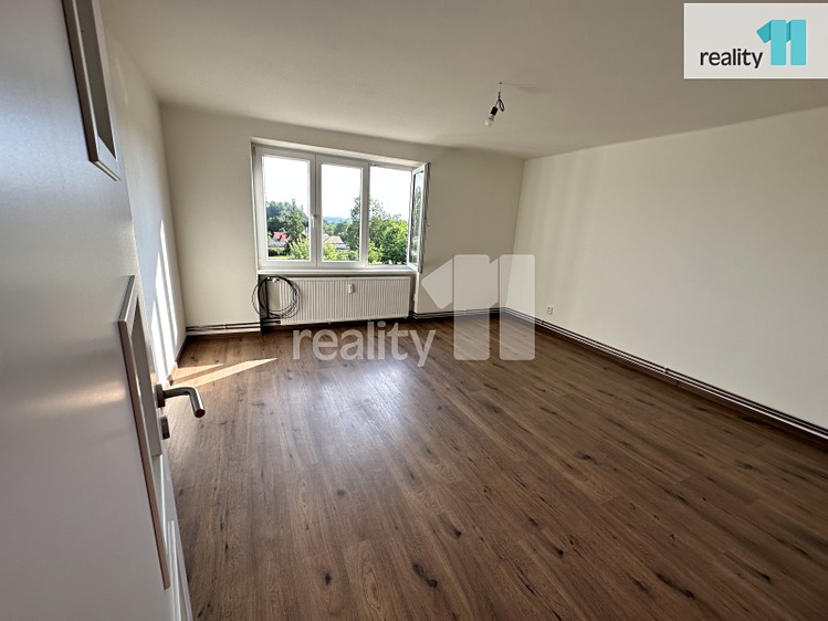 Pronájem bytu 3+1 65 m² - foto 7