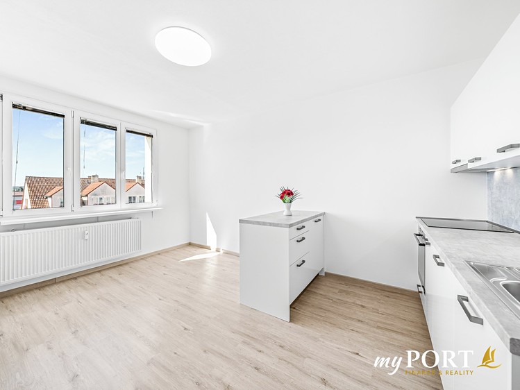 Pronájem bytu 1+1 40 m² - foto 1