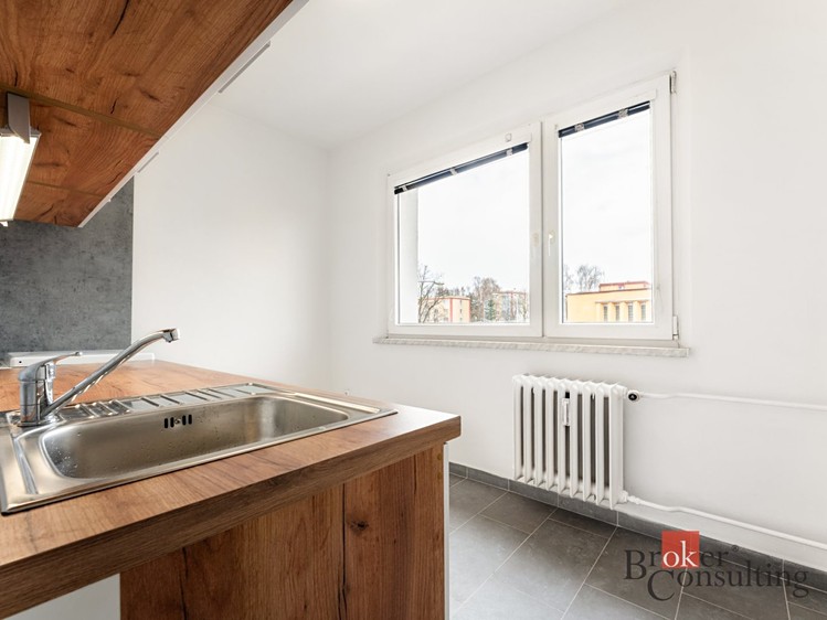 Pronájem bytu 2+1 56 m² - foto 5