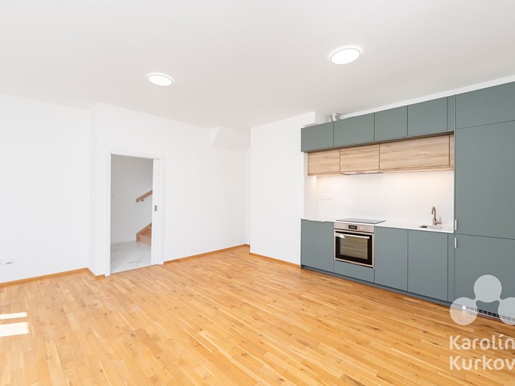 Pronájem bytu 3+kk 74 m² (Mezonet) - foto 2