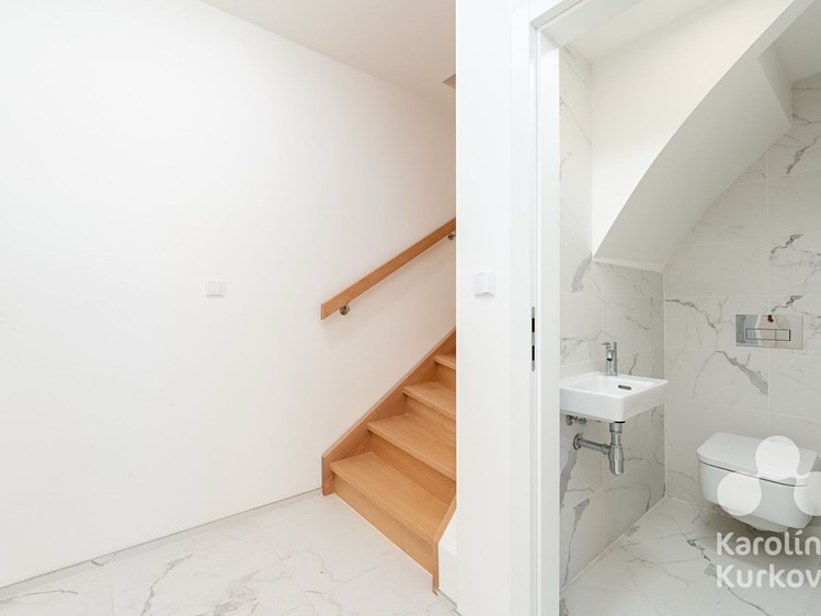 Pronájem bytu 3+kk 74 m² (Mezonet) - foto 6