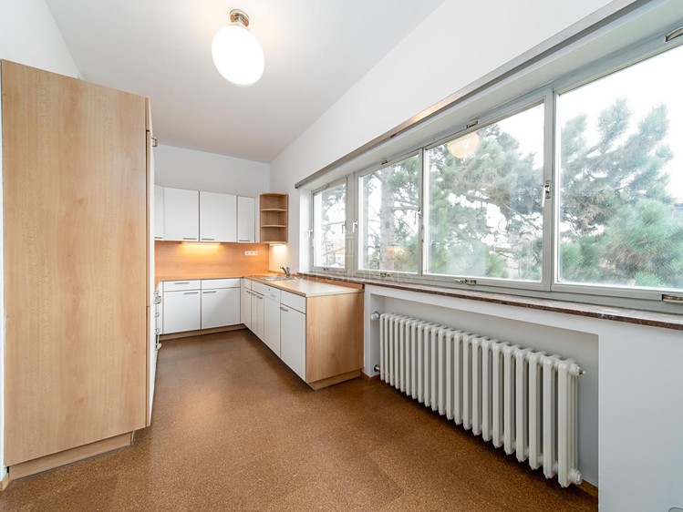 Pronájem bytu 2+1 95 m² - foto 3