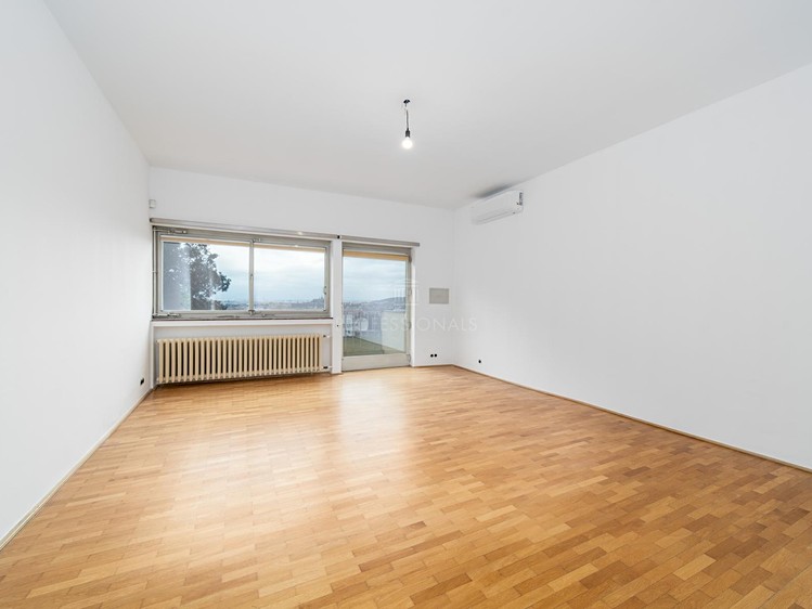 Pronájem bytu 2+1 95 m² - foto 5