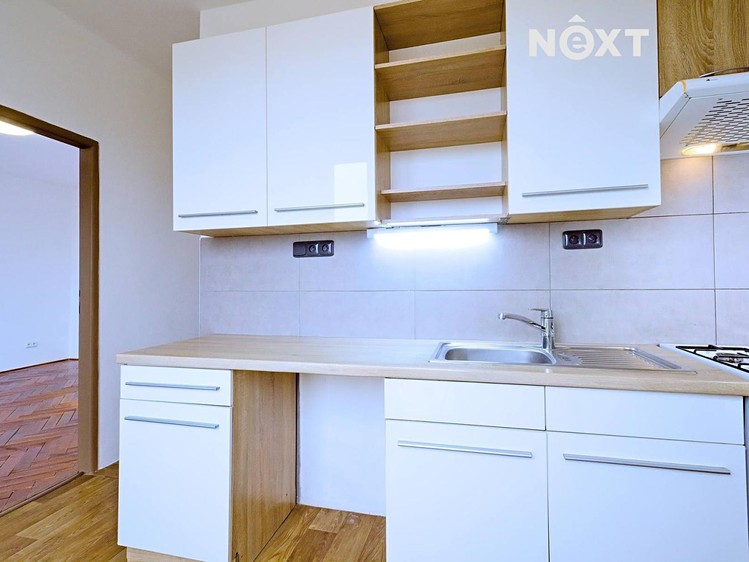 Pronájem bytu 2+1 56 m² - foto 6