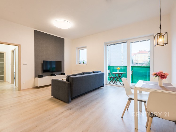 Pronájem bytu 2+kk 57 m² - foto 2
