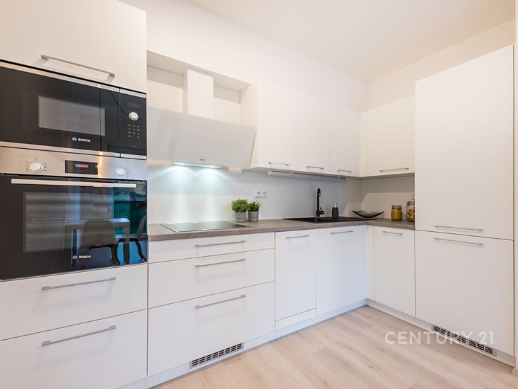 Pronájem bytu 2+kk 57 m² - foto 3