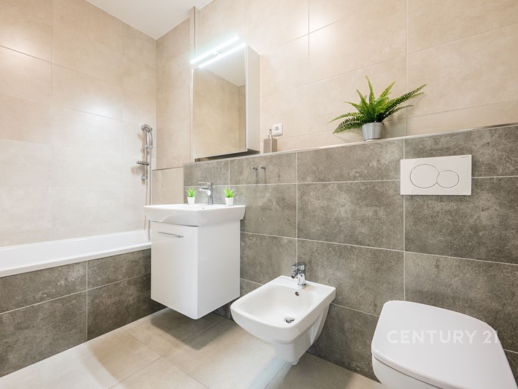 Pronájem bytu 2+kk 57 m² - foto 6