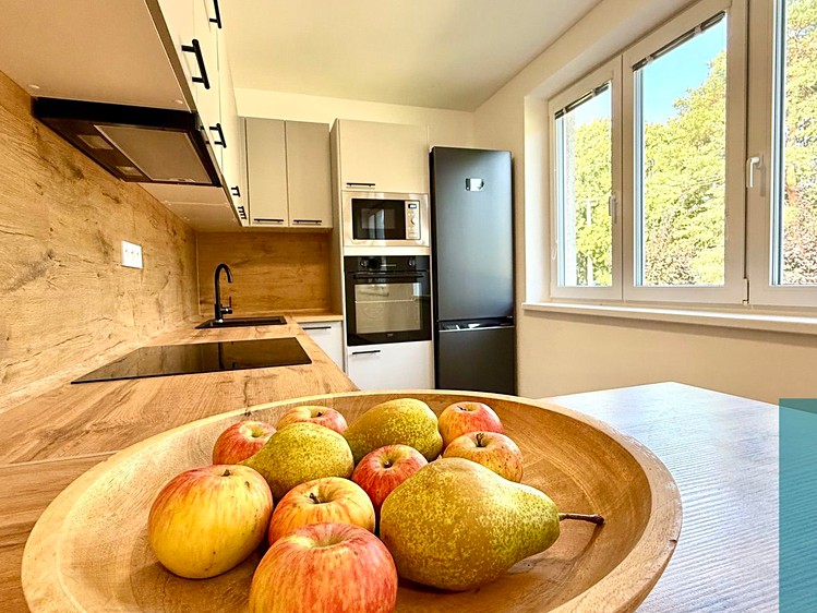 Pronájem bytu 2+kk 60 m² - foto 1
