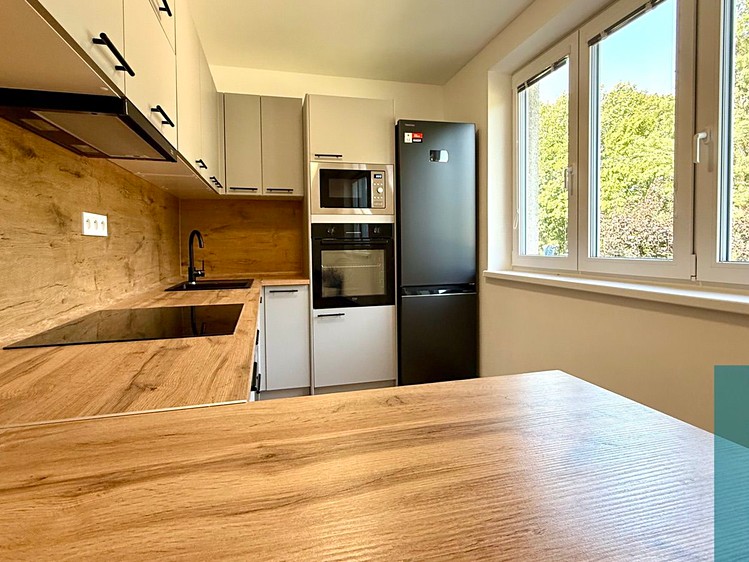 Pronájem bytu 2+kk 60 m² - foto 4