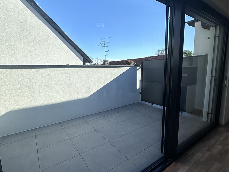 Pronájem bytu 2+kk 65 m² (Mezonet) - foto 4