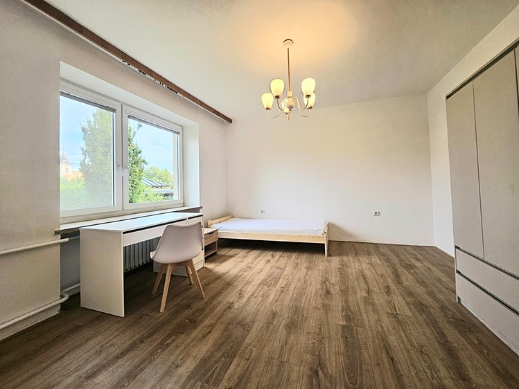 Pronájem bytu 5+1 108 m² - foto 4
