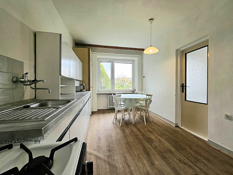 Pronájem bytu 5+1 108 m² - foto 1