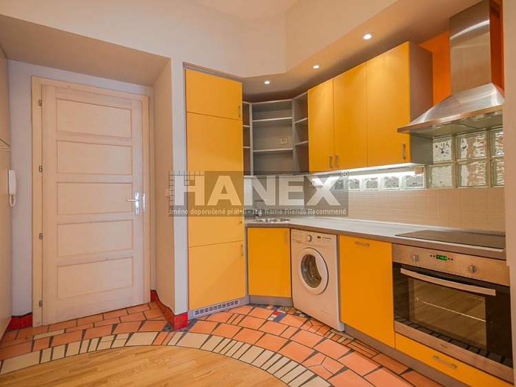 Pronájem bytu 1+1 38 m² - foto 1