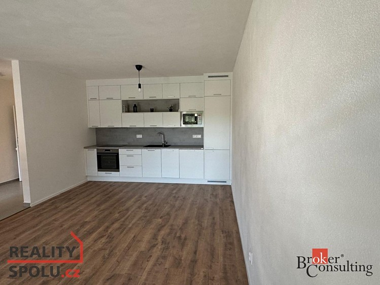 Pronájem bytu 2+kk 52 m² - foto 5