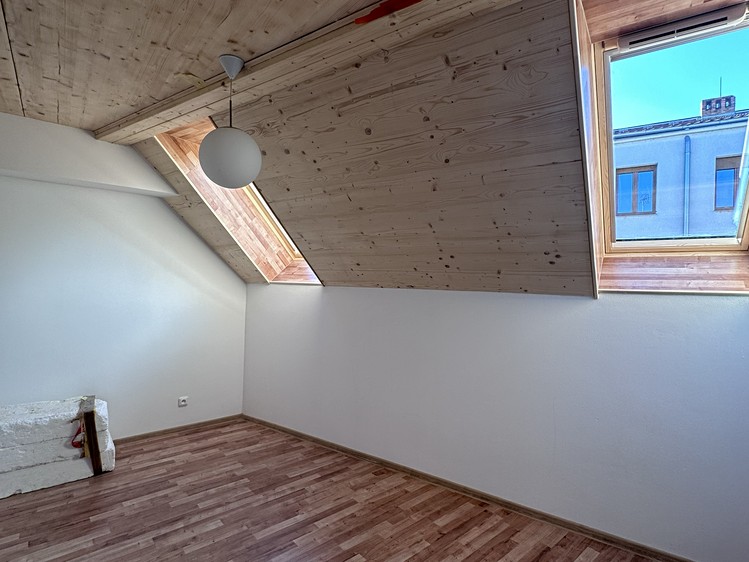Pronájem bytu 2+kk 66 m² (Mezonet) - foto 4