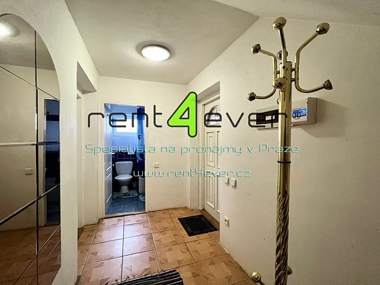Pronájem bytu 3+1 63 m² - foto 4