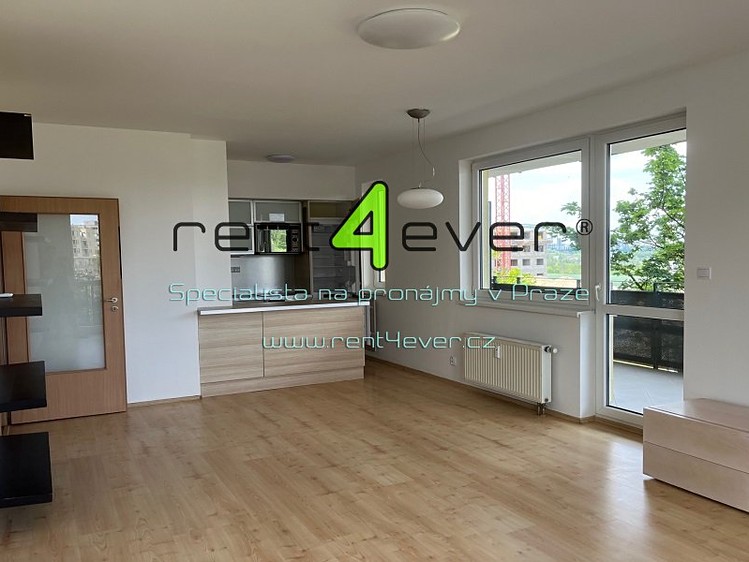 Pronájem bytu 3+kk 75 m² - foto 1