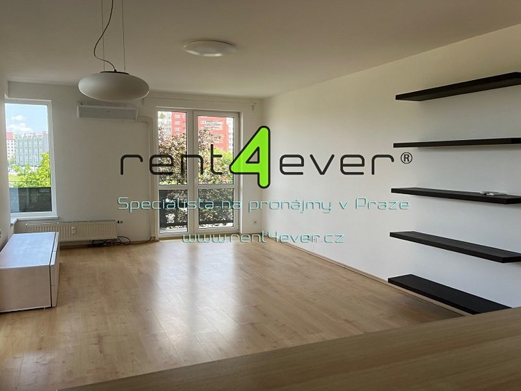 Pronájem bytu 3+kk 75 m² - foto 7