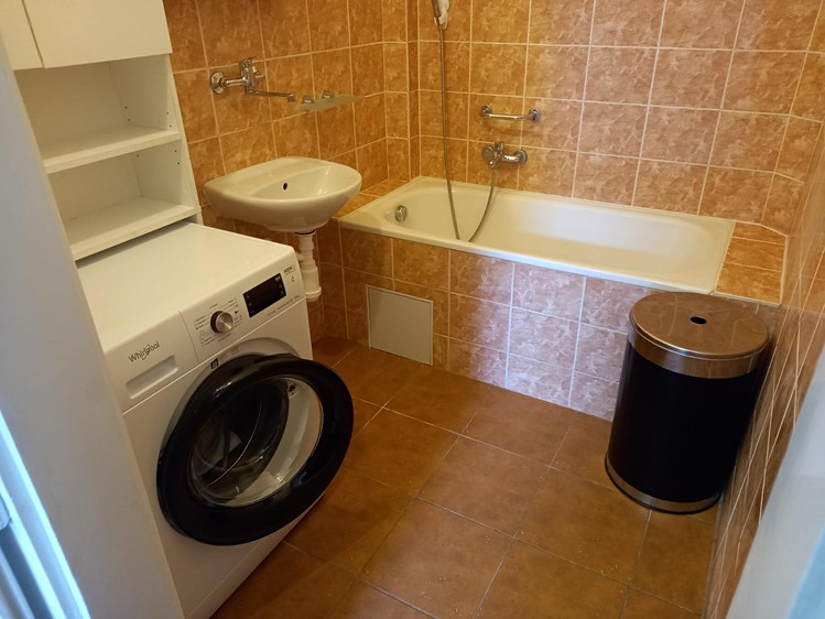 Pronájem bytu 2+kk 52 m² - foto 8