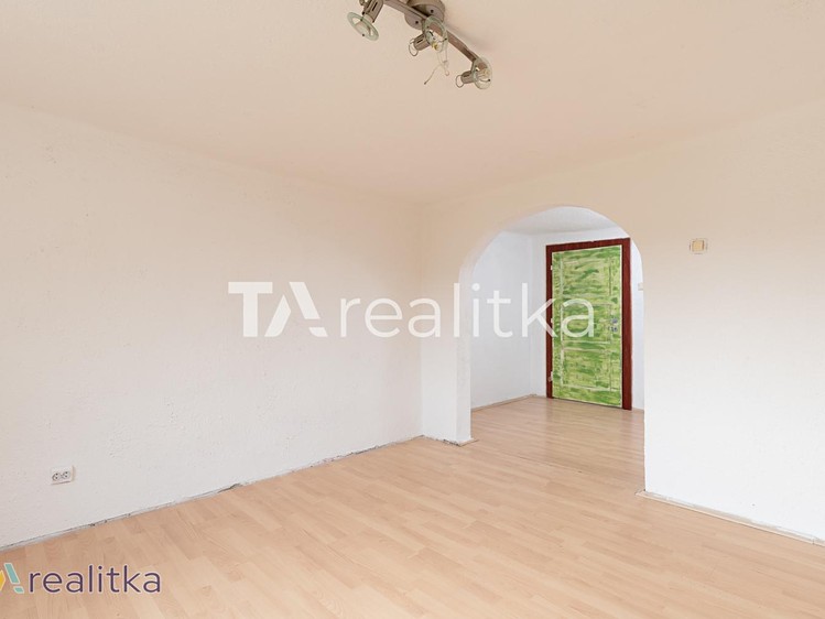 Prodej rodinného domu 66 m², pozemek 1 709 m² - foto 7