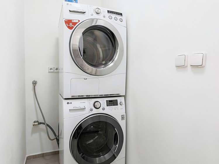 Prodej  rodinného domu 196 m², pozemek 480 m² - foto 6