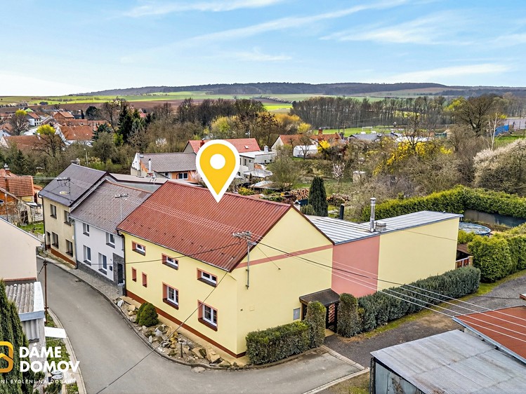 Prodej rodinného domu 140 m², pozemek 626 m² - foto 1