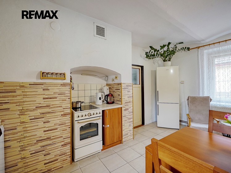 Prodej rodinného domu 74 m², pozemek 1 178 m² - foto 7
