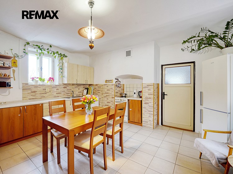 Prodej rodinného domu 74 m², pozemek 1 178 m² - foto 5