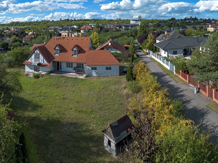Prodej rodinného domu 153 m², pozemek 1 447 m² - foto 2