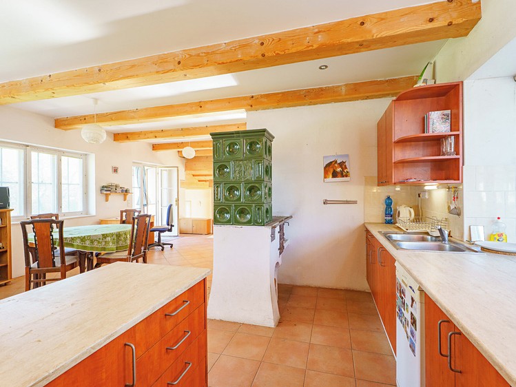 Prodej rodinného domu 153 m², pozemek 1 447 m² - foto 8