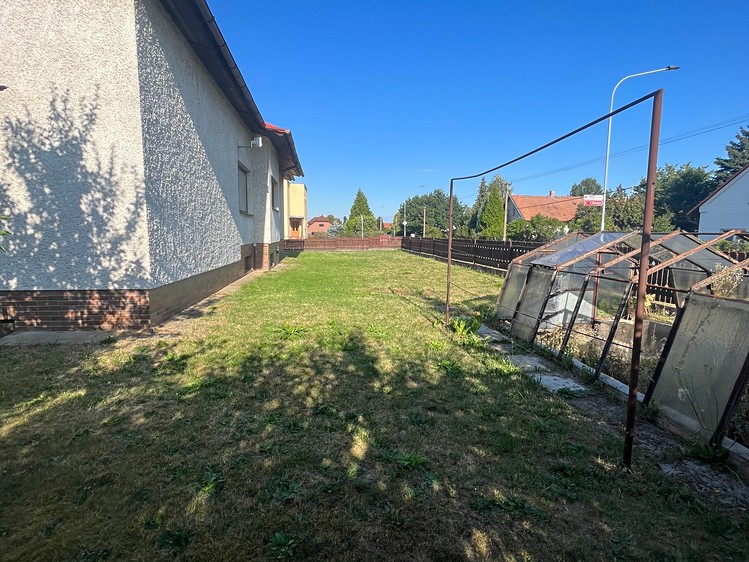 Prodej rodinného domu 211 m², pozemek 814 m² - foto 8