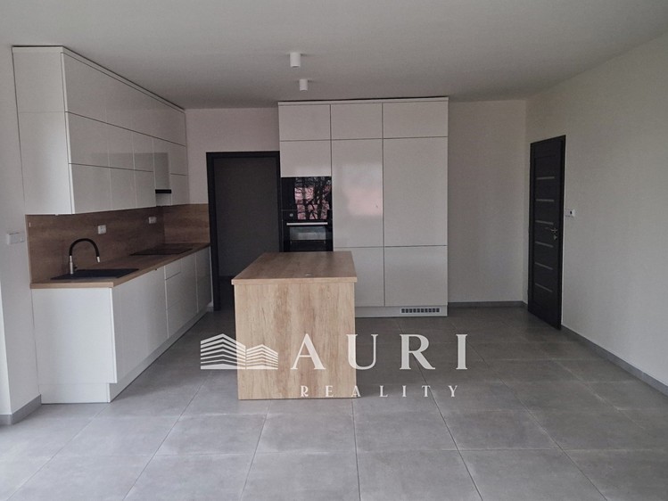 Prodej rodinného domu 108 m², pozemek 700 m² - foto 5