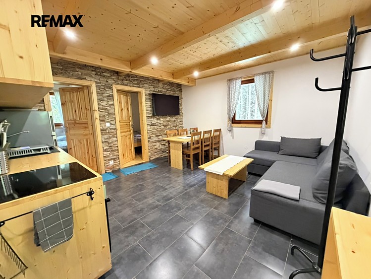 Prodej chalupy 188 m², pozemek 1 065 m² - foto 8