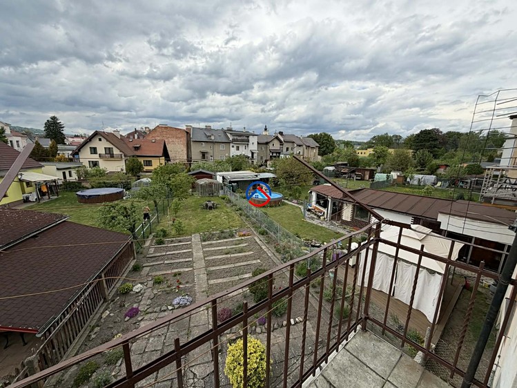 Prodej vícegeneračního domu 200 m², pozemek 396 m² - foto 4