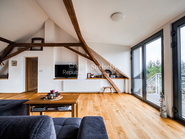Prodej rodinného domu 450 m², pozemek 6 410 m² - foto 6