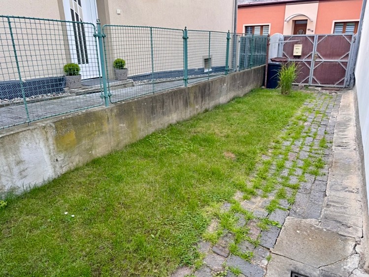 Prodej rodinného domu 230 m², pozemek 484 m² - foto 7