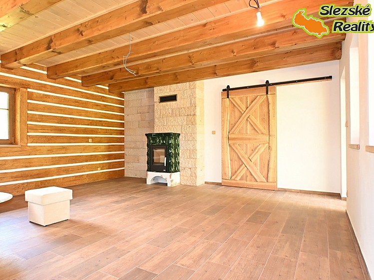 Prodej rodinného domu 160 m², pozemek 1 259 m² - foto 2