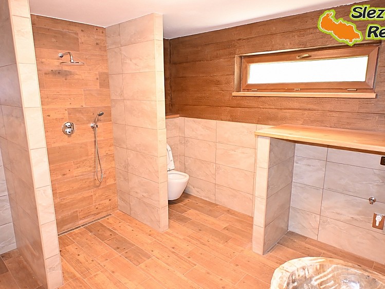 Prodej rodinného domu 160 m², pozemek 1 259 m² - foto 7