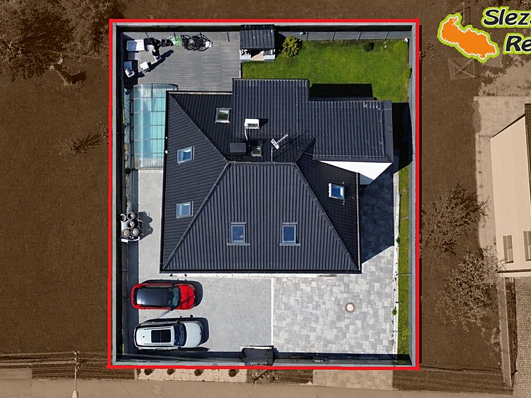 Prodej rodinného domu 280 m², pozemek 510 m² - foto 4
