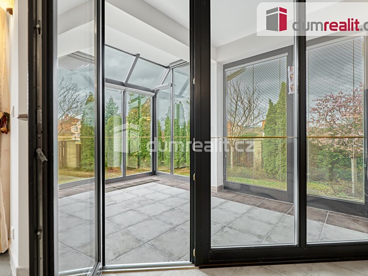 Prodej rodinného domu 194 m², pozemek 956 m² - foto 6