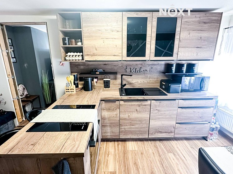Prodej rodinného domu 150 m², pozemek 304 m² - foto 2