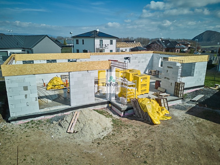 Prodej rodinného domu 139 m², pozemek 695 m² - foto 7