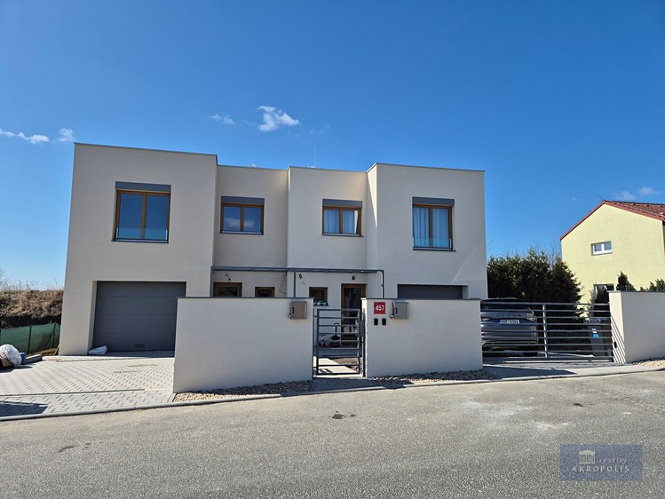 Prodej rodinného domu 207 m², pozemek 677 m² - foto 6