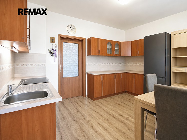 Prodej  vícegeneračního domu 158 m², pozemek 1 146 m² - foto 3