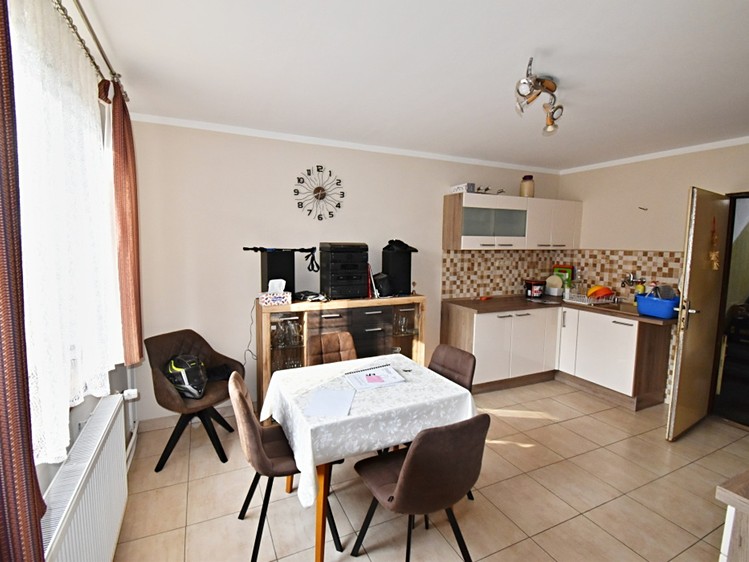 Prodej  rodinného domu 240 m², pozemek 1 434 m² - foto 7